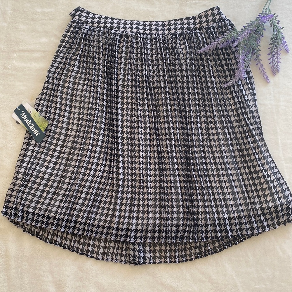 ModCloth herringbone pleated skirt